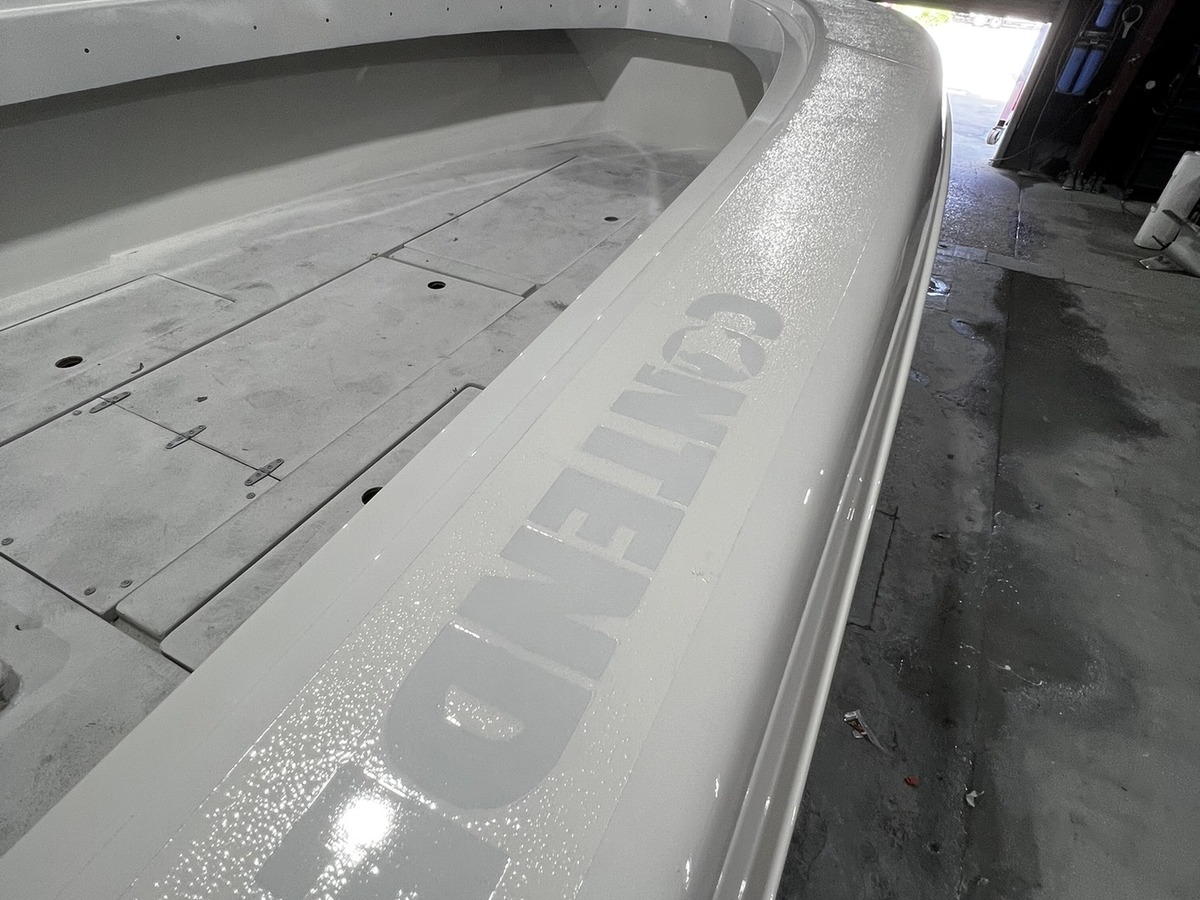 South Tampa Contender gunwale custom non-skid gelcoat repair by Gulf Coast Fiberglass and Gelcoat